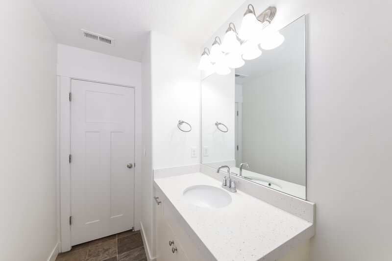 2,390/Mo, 4907 E Breezy Patch Rd Eagle Mountain, UT 84005 Bathroom View 2