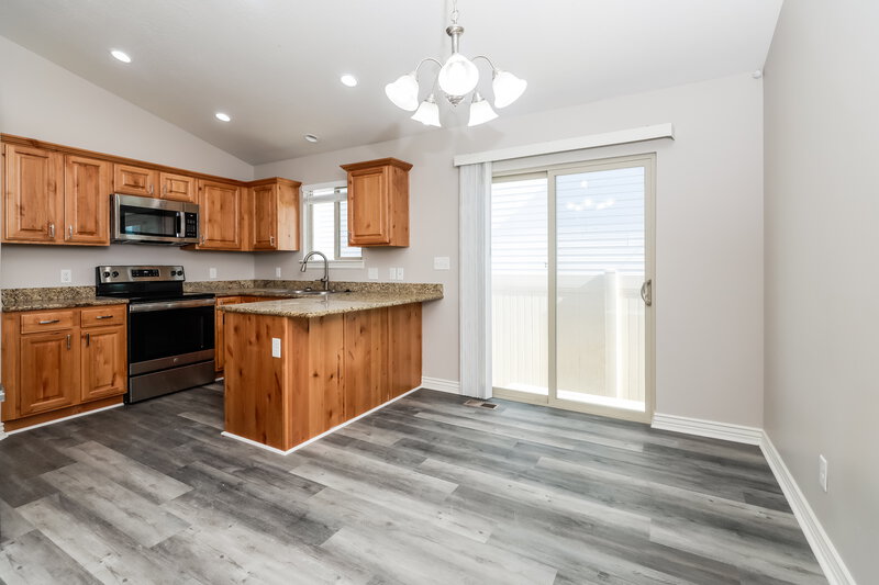 2,260/Mo, 3717 N Bountiful Ln Eagle Mountain, UT 84005 Misc View 4