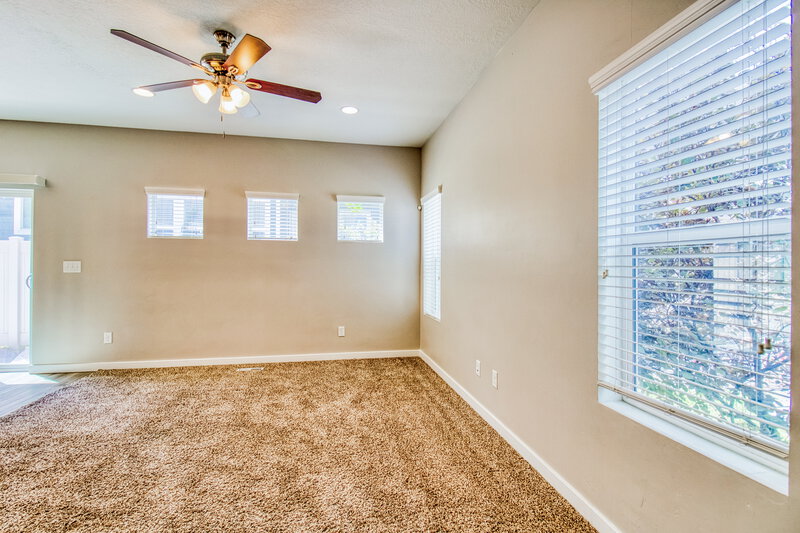 2,530/Mo, 13368 S Moorfield Dr Herriman, UT 84096 Living Room View