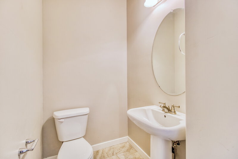 2,530/Mo, 13368 S Moorfield Dr Herriman, UT 84096 Bathroom View 2