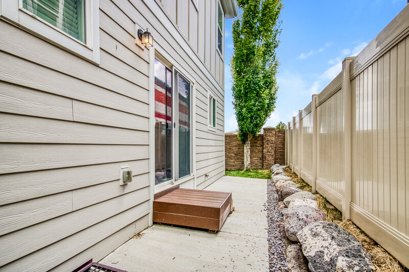 2,530/Mo, 13368 S Moorfield Dr Herriman, UT 84096 Rear View