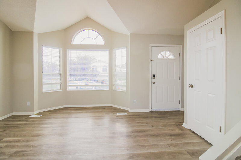 2,440/Mo, 6129 S Crystal River Dr Murray, UT 84123 Misc View