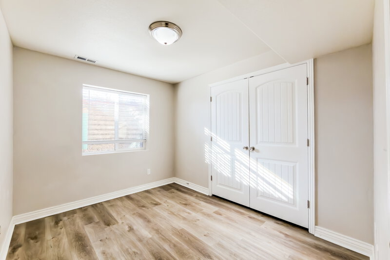 2,595/Mo, 1112 S 1425 W Clearfield, UT 84015 Bedroom View