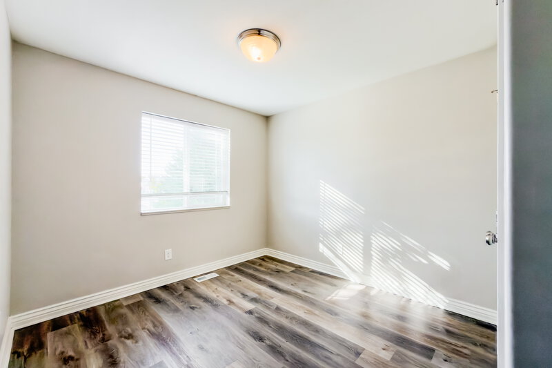 2,595/Mo, 1112 S 1425 W Clearfield, UT 84015 Bedroom View 3