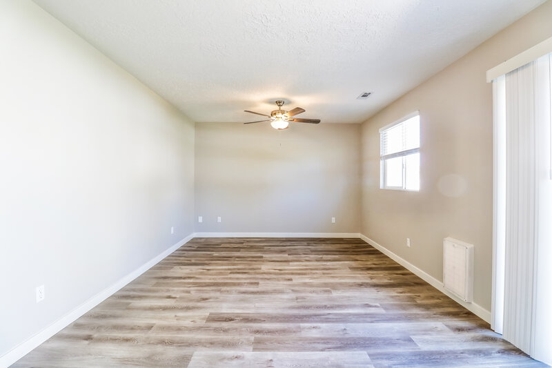 1,995/Mo, 3758 W 4525 S West Haven, UT 84401 Living Room View 3