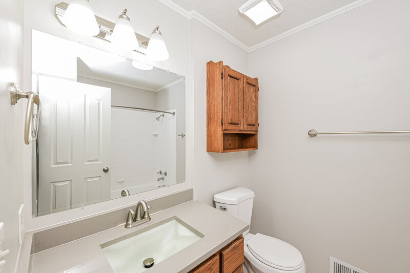 2,695/Mo, 8017 S 2100 E South Weber, UT 84405 Bathroom View