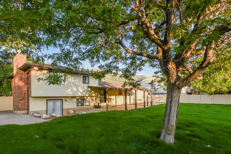 2,695/Mo, 8017 S 2100 E South Weber, UT 84405 Misc View 17
