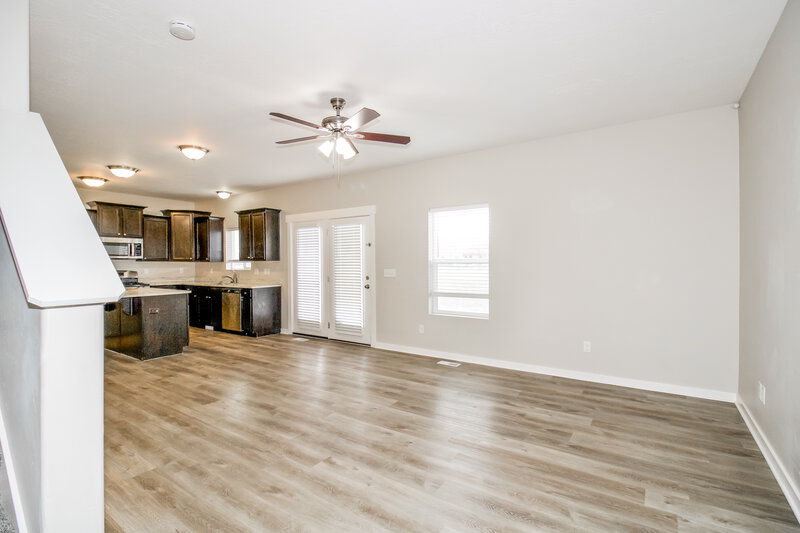 2,275/Mo, 13079 S Shady Elm Ct Herriman, UT 84096 Living Room View