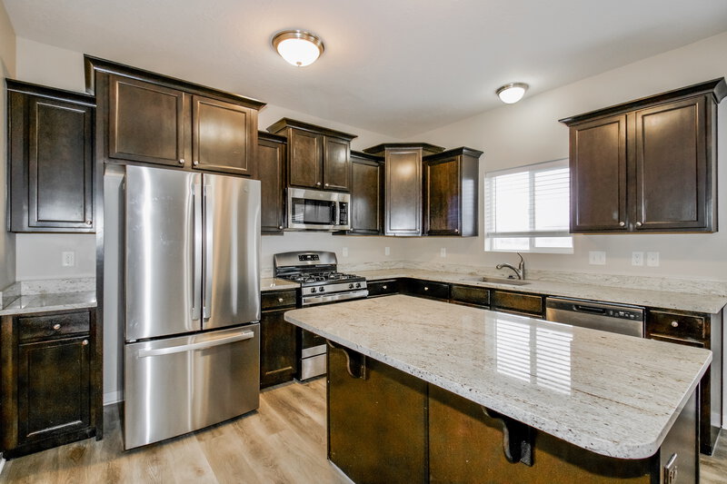 2,275/Mo, 13079 S Shady Elm Ct Herriman, UT 84096 Kitchen View 2