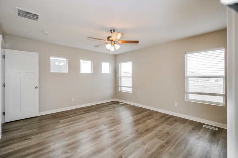 2,275/Mo, 13079 S Shady Elm Ct Herriman, UT 84096 Main Bedroom View
