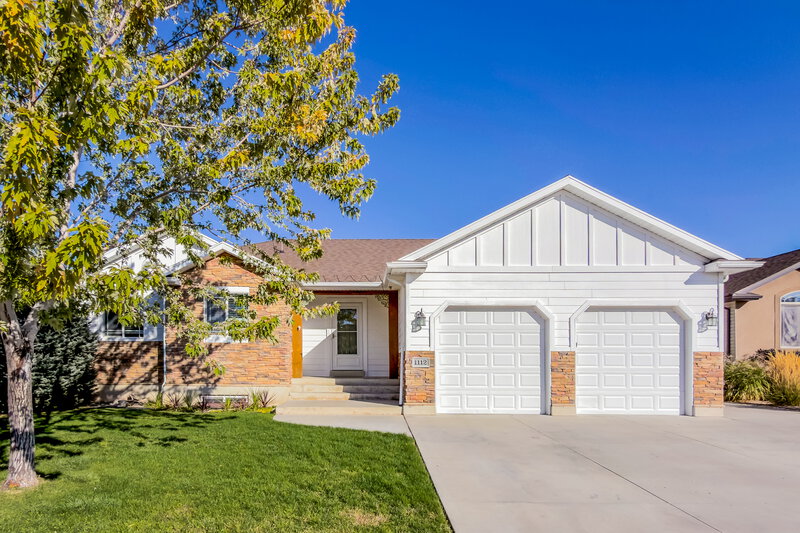 3,640/Mo, 1112 S 1425 W Clearfield, UT 84015 External View