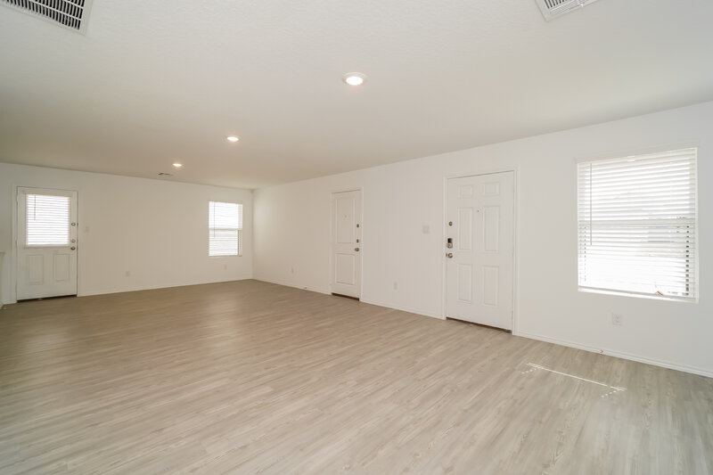 1,660/Mo, 8803 Barrow Path Converse, TX 78109 Misc View 2