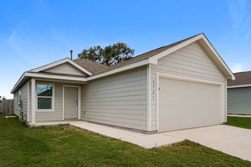 1,450/Mo, 9921 Leeds Wheel San Antonio, TX 78254 Front View