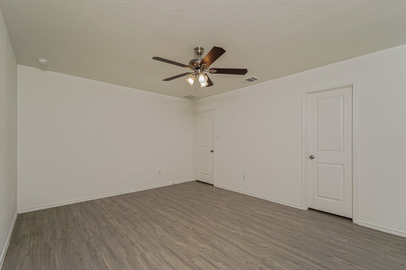 1,450/Mo, 9921 Leeds Wheel San Antonio, TX 78254 Main Bedroom View