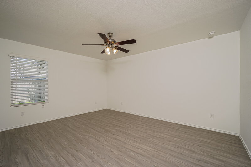 1,450/Mo, 9921 Leeds Wheel San Antonio, TX 78254 Main Bedroom View 2