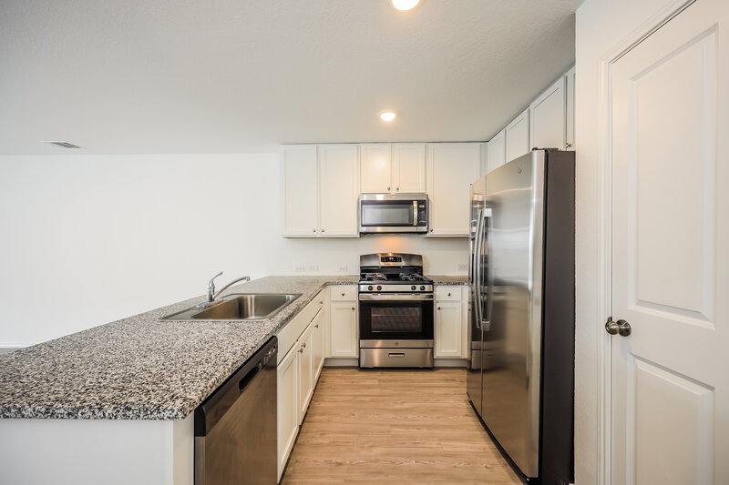 1,725/Mo, 2415 Lake Hls New Braunfels, TX 78130 Kitchen View 2