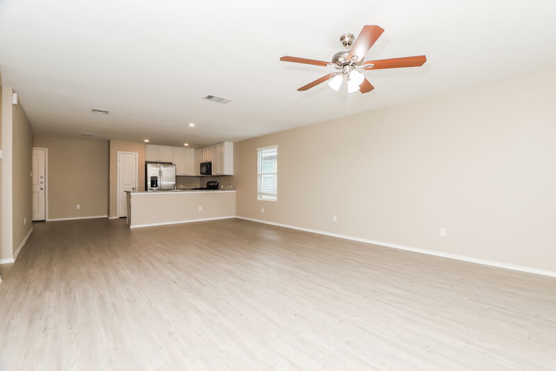 1,470/Mo, 14007 Southton Basin San Antonio, TX 78223 Living Room View 2