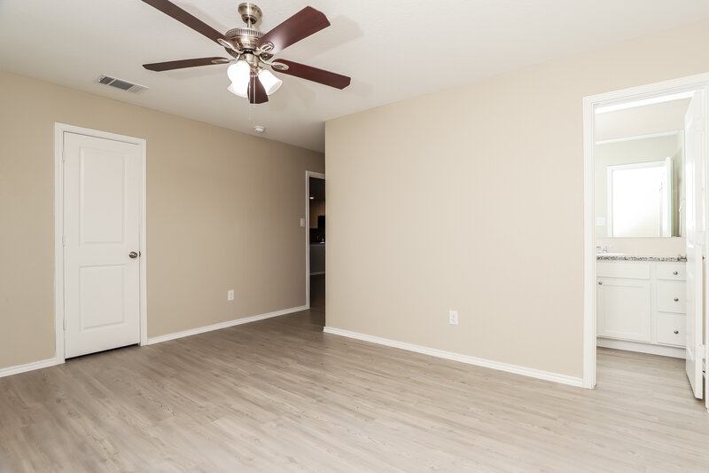 1,470/Mo, 14007 Southton Basin San Antonio, TX 78223 Main Bedroom View 2