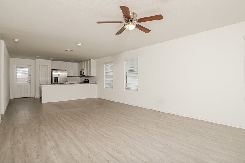 1,540/Mo, 6634 Morgan Cp San Antonio, TX 78253 Living Room View 4