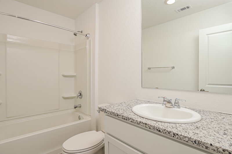 1,540/Mo, 6634 Morgan Cp San Antonio, TX 78253 Bathroom View