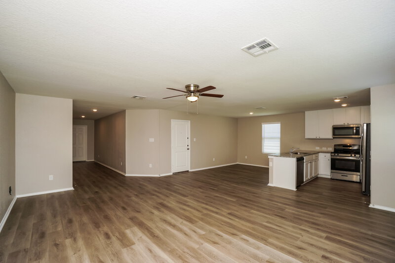 1,655/Mo, 6654 Morgan Cp San Antonio, TX 78253 Misc View 3