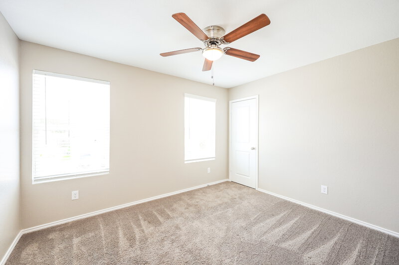 1,700/Mo, 14612 Greenfield Ml San Antonio, TX 78254 Bedroom View 4