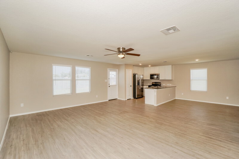 1,670/Mo, 9913 Leeds Wheel San Antonio, TX 78254 Living Room View