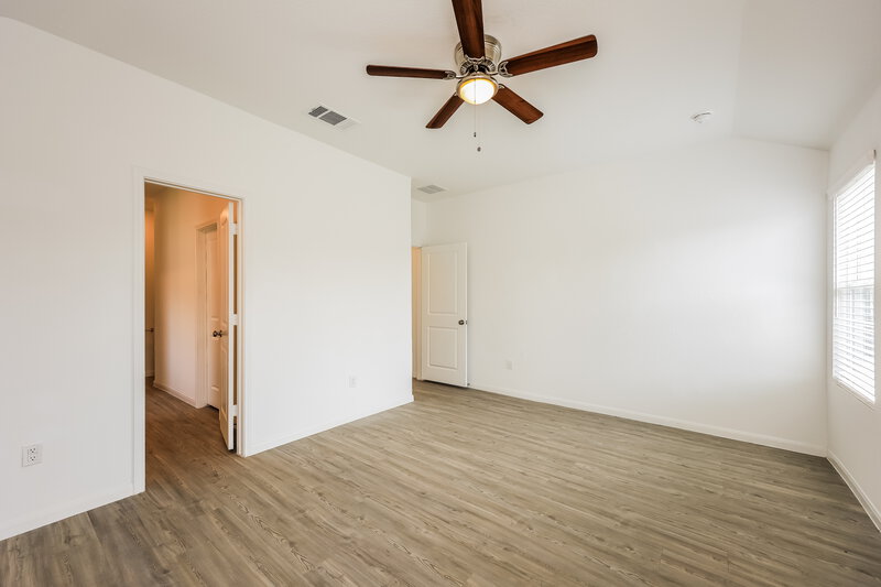 1,665/Mo, 9911 Pears Mill San Antonio, TX 78254 Main Bedroom View 2