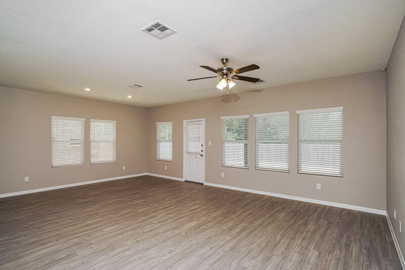 2,430/Mo, 15035 Nettleton Ml San Antonio, TX 78254 Living Room View