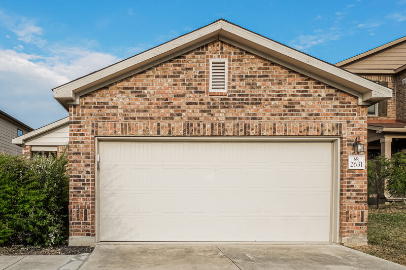 1,560/Mo, 2631 Bluff Xing San Antonio, TX 78244 External View