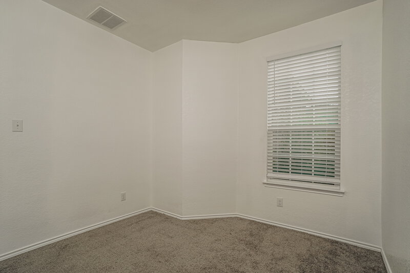 1,560/Mo, 2631 Bluff Xing San Antonio, TX 78244 Bedroom View 3