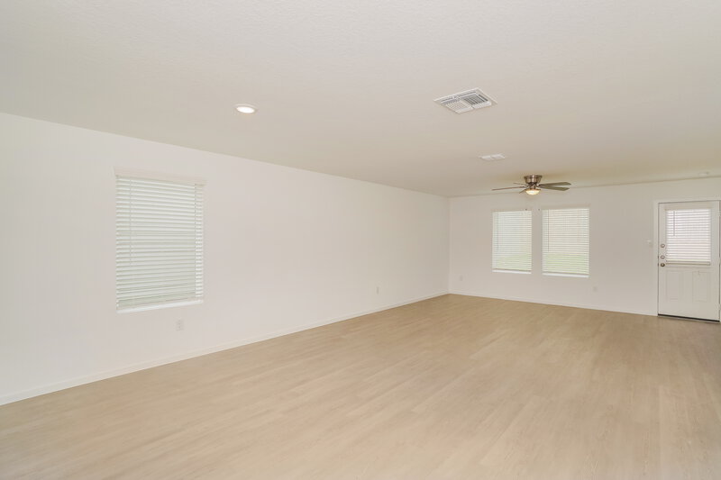 1,440/Mo, 15491 Jake Xing San Antonio, TX 78253 Living Room View
