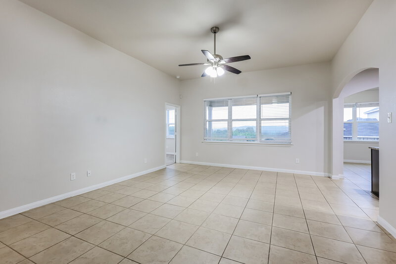 1,575/Mo, 6272 Begonia New Braunfels, TX 78132 Living Room View