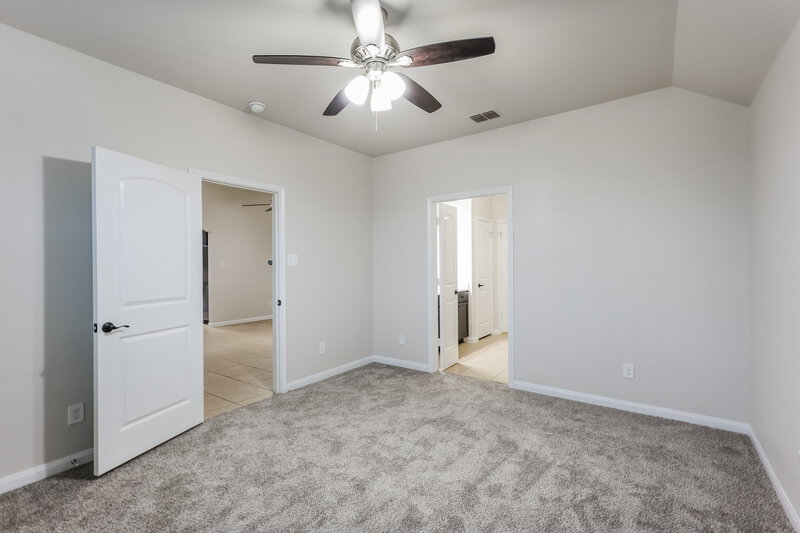 1,575/Mo, 6272 Begonia New Braunfels, TX 78132 Main Bedroom View 2
