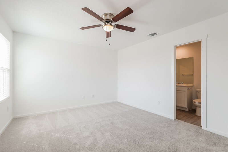 1,700/Mo, 1503 Knoll Rdg New Braunfels, TX 78130 Main Bedroom View