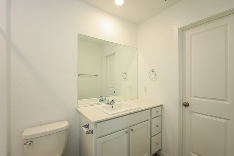 1,480/Mo, 3316 Mound Rdg New Braunfels, TX 78130 Bathroom View