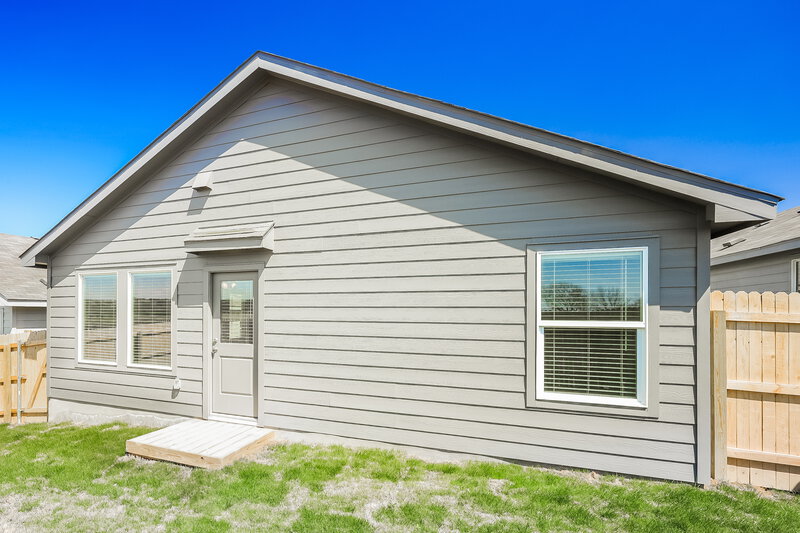 1,670/Mo, 3320 Mound Rdg New Braunfels, TX 78130 Rear View