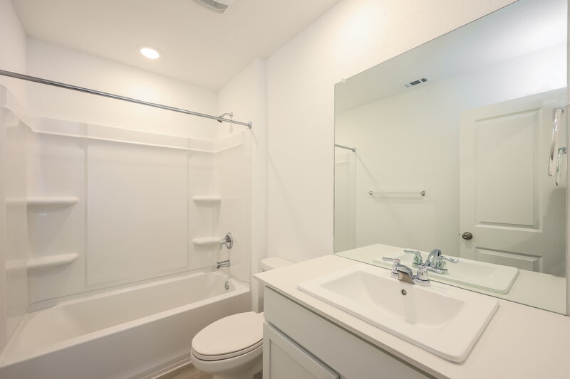 1,590/Mo, 3605 Knob Trl New Braunfels, TX 78130 Bathroom View