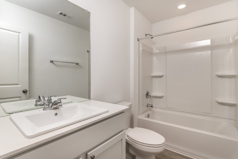 1,620/Mo, 3609 Knob Trl New Braunfels, TX 78130 Bathroom View