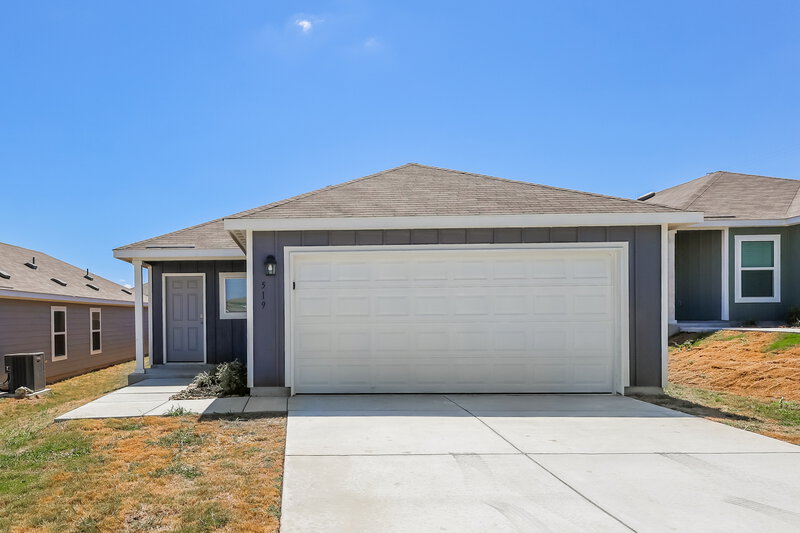 1,525/Mo, 519 Roquefort St New Braunfels, TX 78130 External View