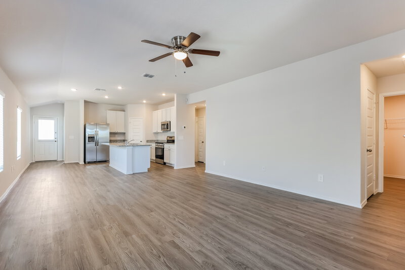 1,525/Mo, 519 Roquefort St New Braunfels, TX 78130 Living Room View