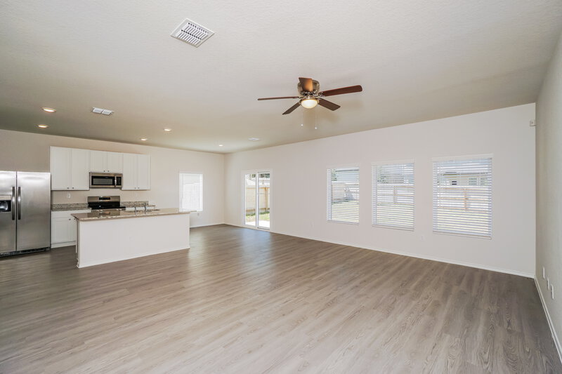 1,595/Mo, 132 Short Cake Aly San Antonio, TX 78253 Living Room View