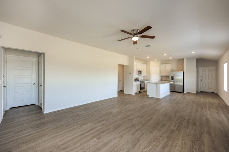 1,570/Mo, 255 Bailey Blf San Antonio, TX 78253 Living Room View