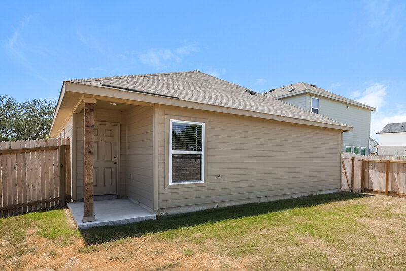 1,570/Mo, 255 Bailey Blf San Antonio, TX 78253 Rear View