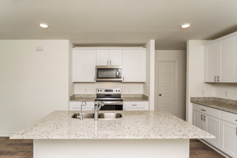 1,810/Mo, 1652 Viola Ln New Braunfels, TX 78130 Kitchen View 2