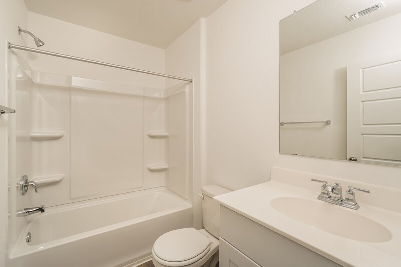 1,715/Mo, 1657 Viola Ln New Braunfels, TX 78130 Bathroom View