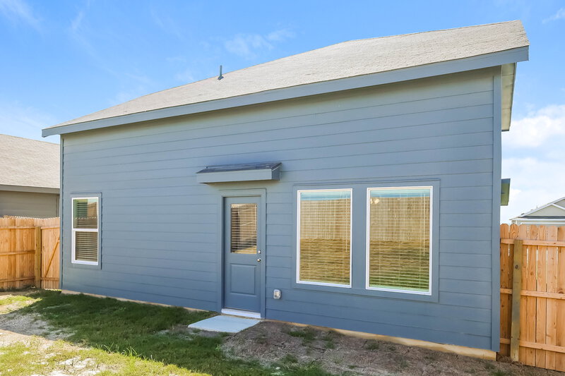 1,620/Mo, 449 Payton Pl Marion, TX 78124 Rear View