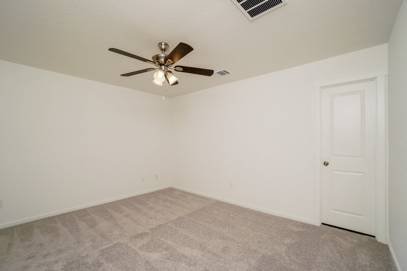 2,065/Mo, 461 Payton Pl Marion, TX 78124 Main Bedroom View