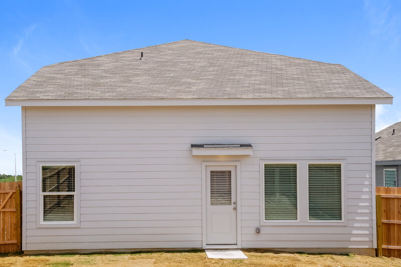 2,065/Mo, 461 Payton Pl Marion, TX 78124 Rear View