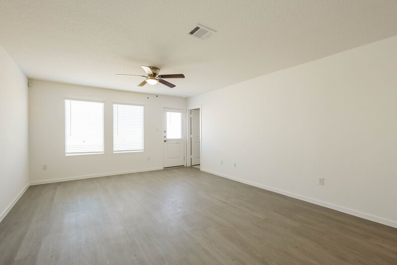 1,435/Mo, 437 Payton Pl Marion, TX 78124 Living Room View